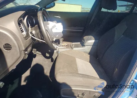 2023 Dodge Charger Sxt z USA, uszkodzony, nr VIN 2C3CDXBG4PH702840